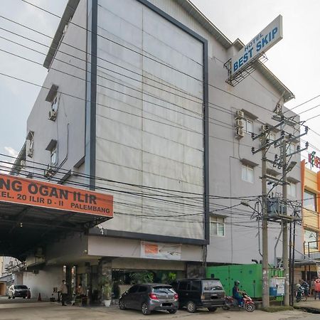 Urbanview Hotel Best Skip Palembang Exterior photo